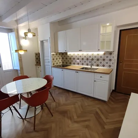 La Via Della Giudecca 4*