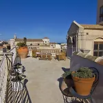 La Via Della Giudecca Bed & Breakfast 3*