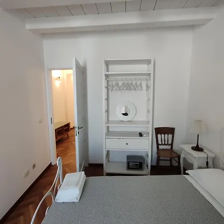 La Via Della Giudecca 3*