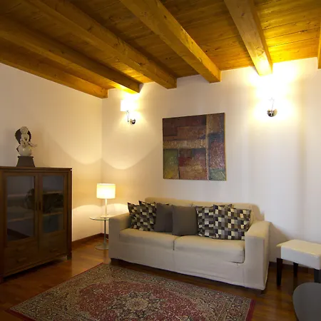 فندق مبيت وإفطار La Via Della Giudecca 3*