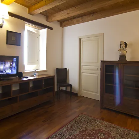 فندق مبيت وإفطار La Via Della Giudecca 3*