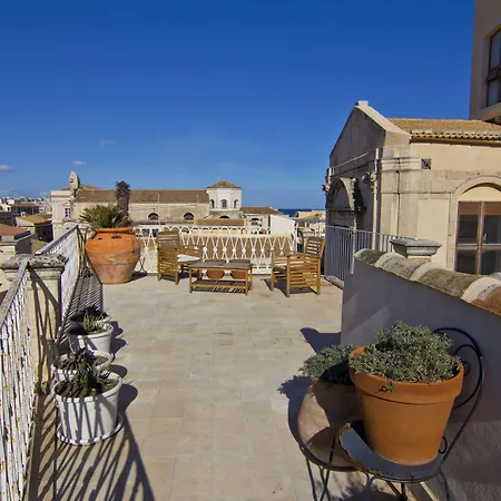 La Via Della Giudecca فندق مبيت وإفطار 3*