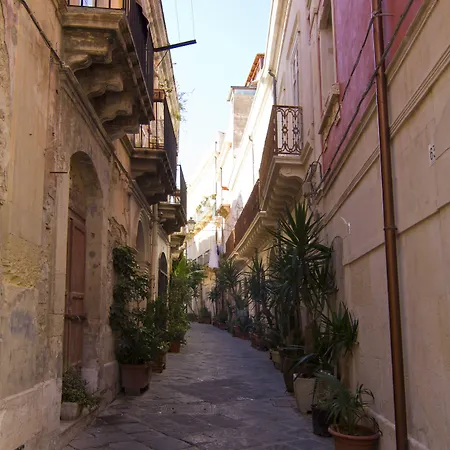 فندق مبيت وإفطار La Via Della Giudecca 3*