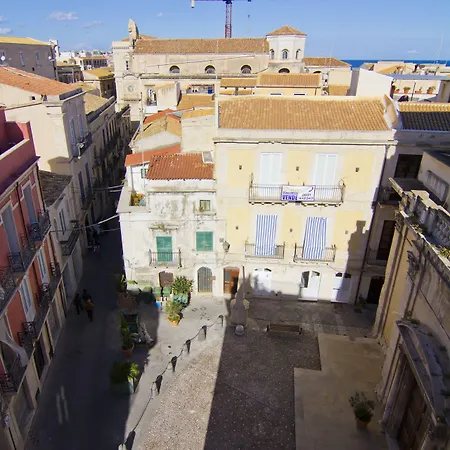 La Via Della Giudecca فندق مبيت وإفطار