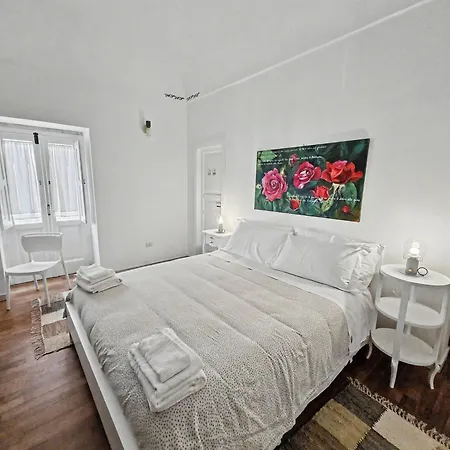 La Via Della Giudecca 3*