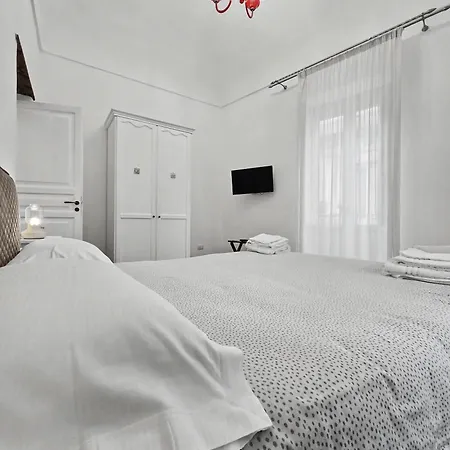La Via Della Giudecca 3* سيراكوزا