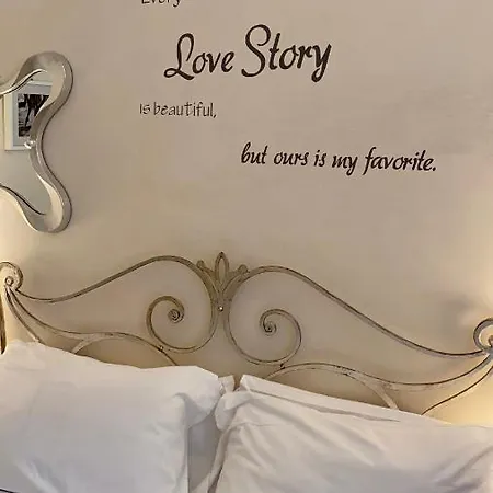 La Via Della Giudecca Couette-café 4*