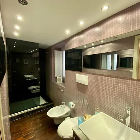Bed & Breakfast La Via Della Giudecca 3*