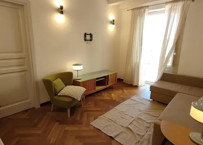 La Via Della Giudecca 4*