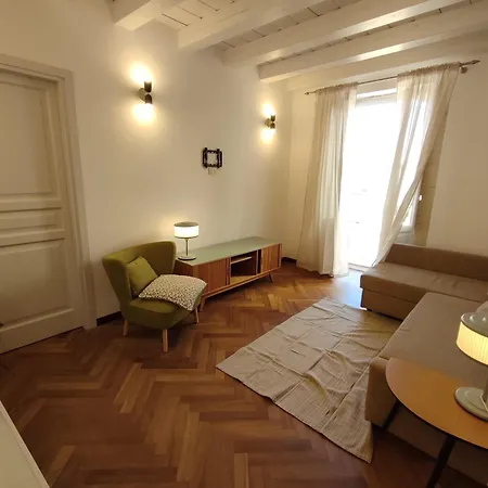 La Via Della Giudecca 4*