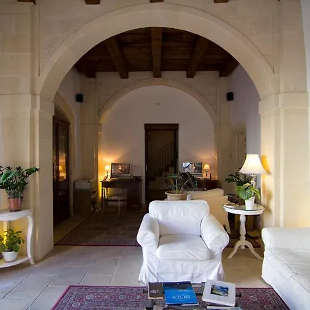 La Via Della Giudecca Bed & Breakfast 3*